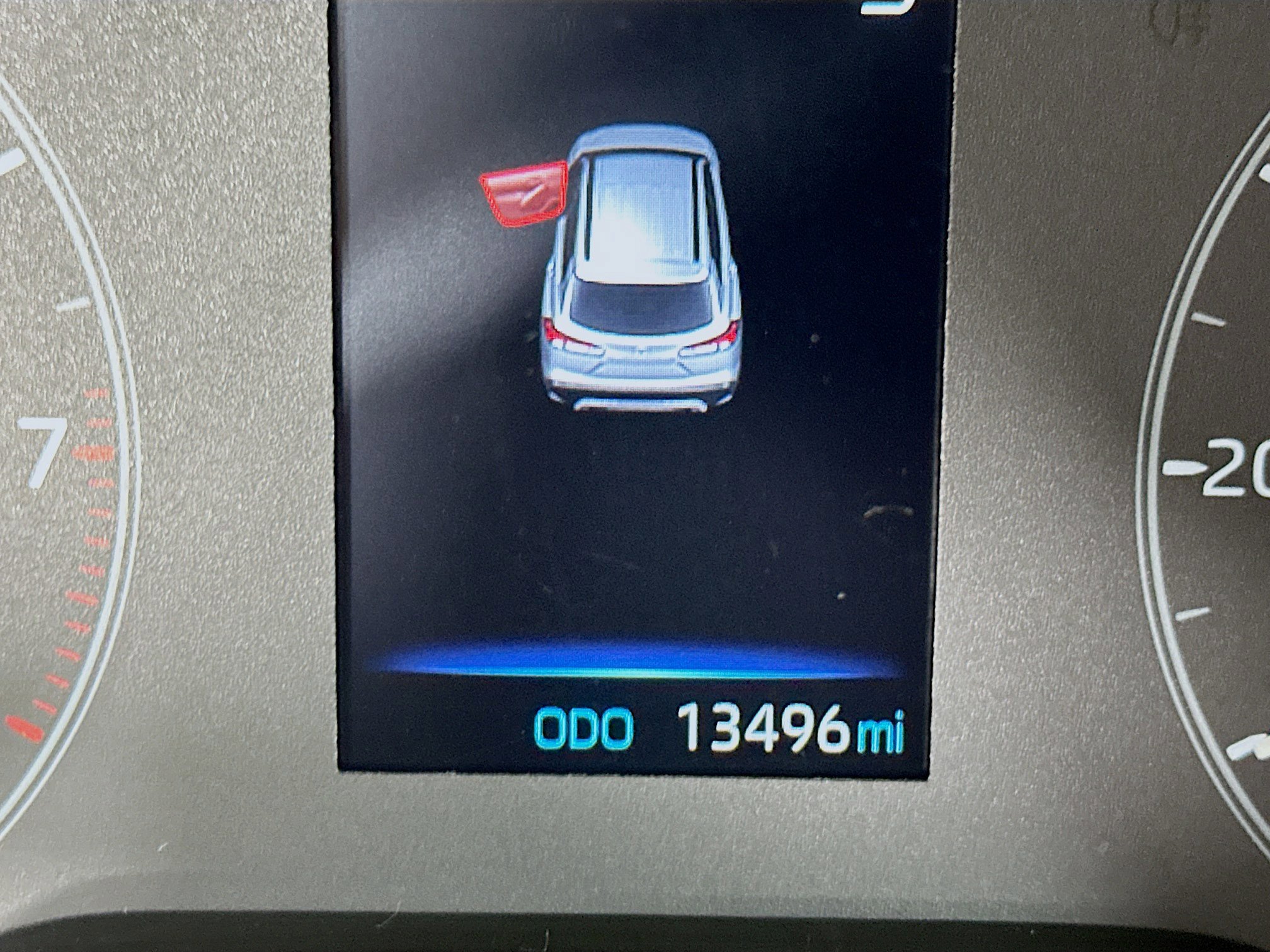 Used 2025 Toyota Corolla Cross LE image 18