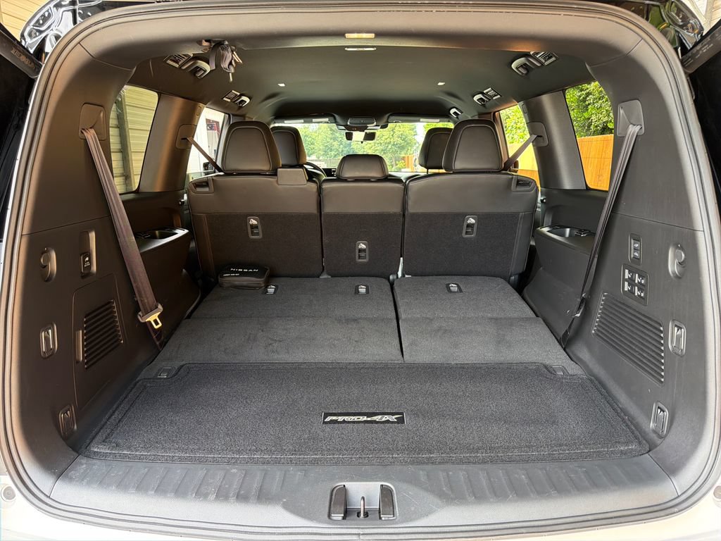 Used 2025 Nissan Armada PRO-4X AWD/4WD image 38