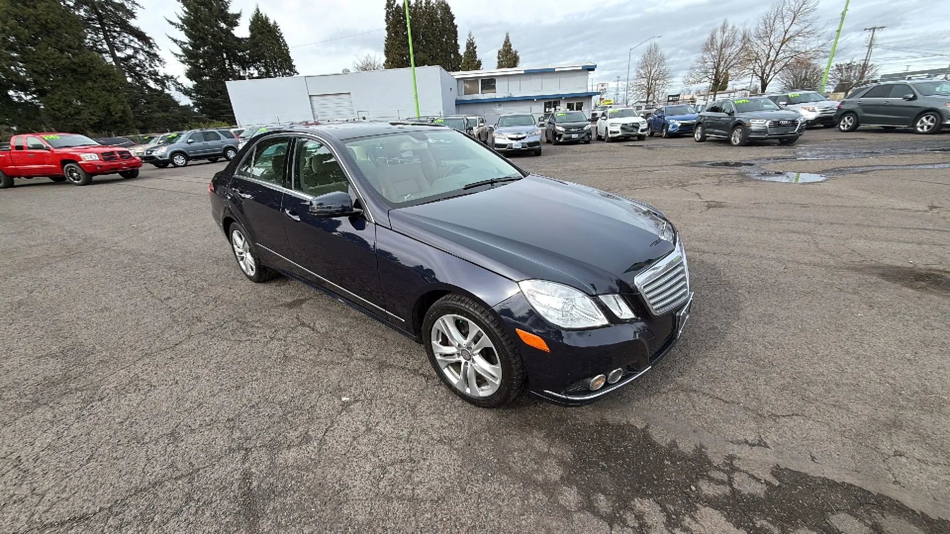 Used 2010 Mercedes-Benz E 350 4MATIC Sedan image 2