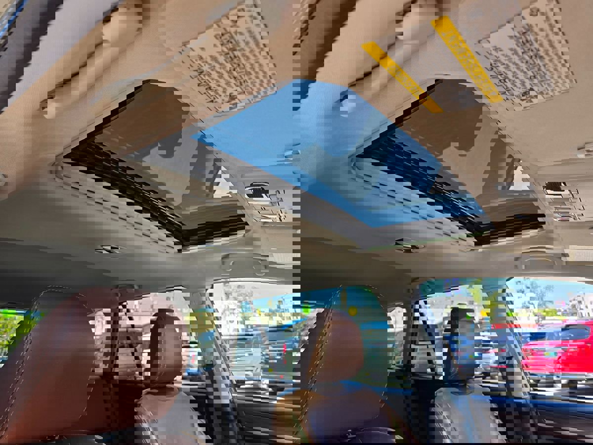 Used 2019 Subaru Outback 3.6R Touring w/ Popular Package #3A image 12