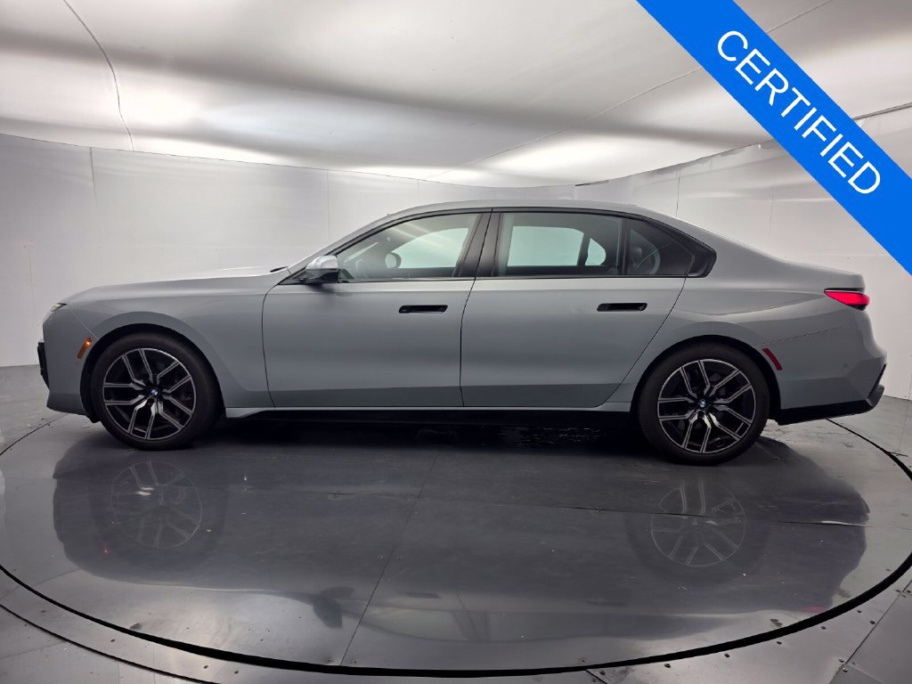 Certified 2023 BMW 760i xDrive AWD/4WD image 7