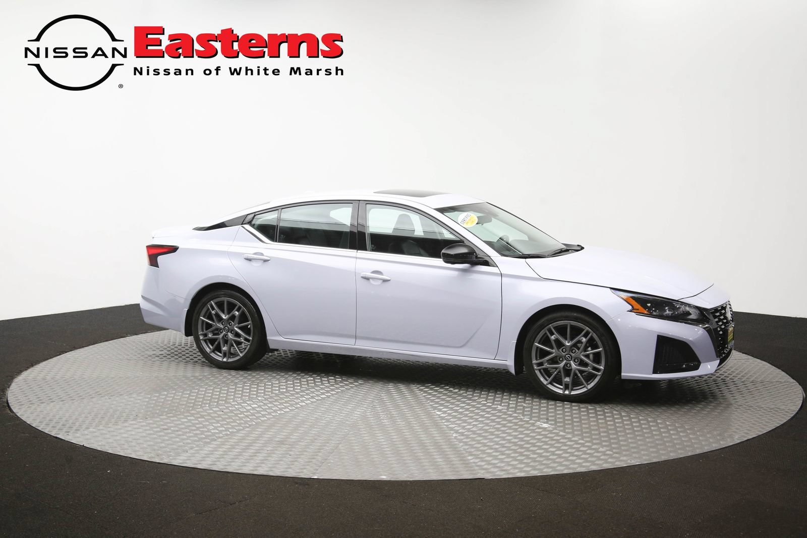 Used 2023 Nissan Altima 2.0 SR FWD image 46