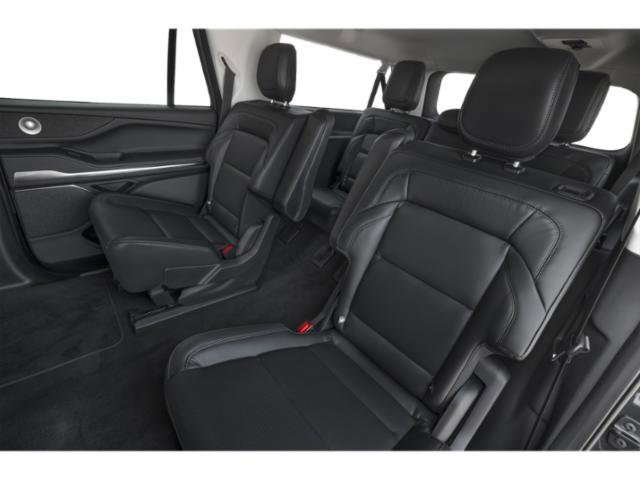 New 2026 Lincoln Navigator L Premier AWD/4WD image 10