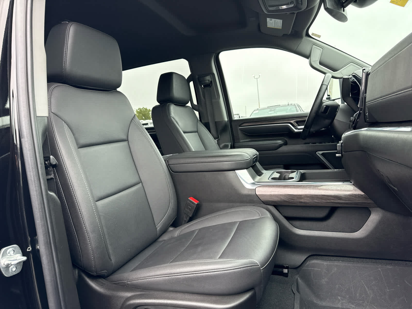 Certified 2025 Chevrolet Silverado 2500 LTZ w/ LTZ Convenience Package AWD/4WD image 23