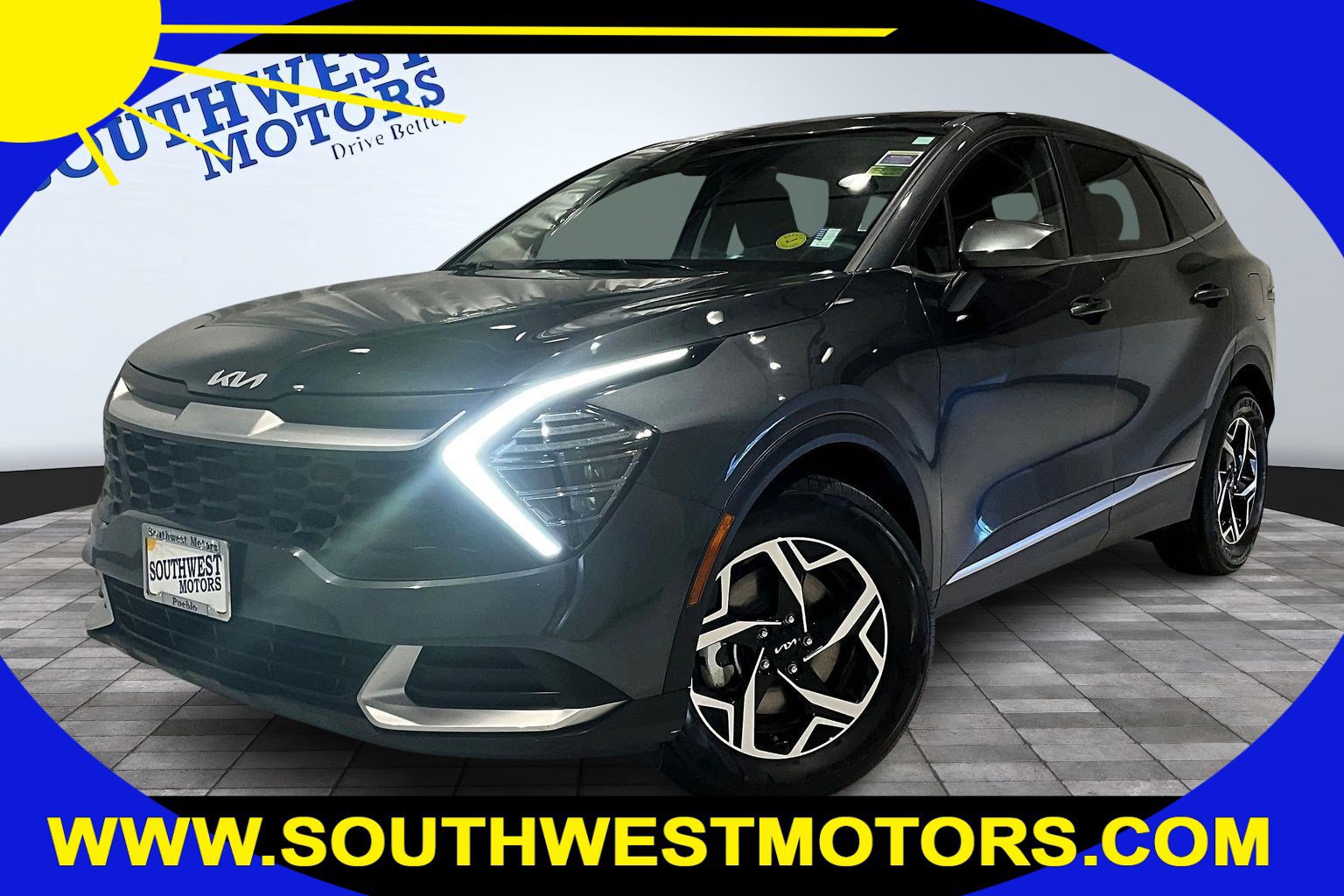 Used 2024 Kia Sportage LX FWD image 1