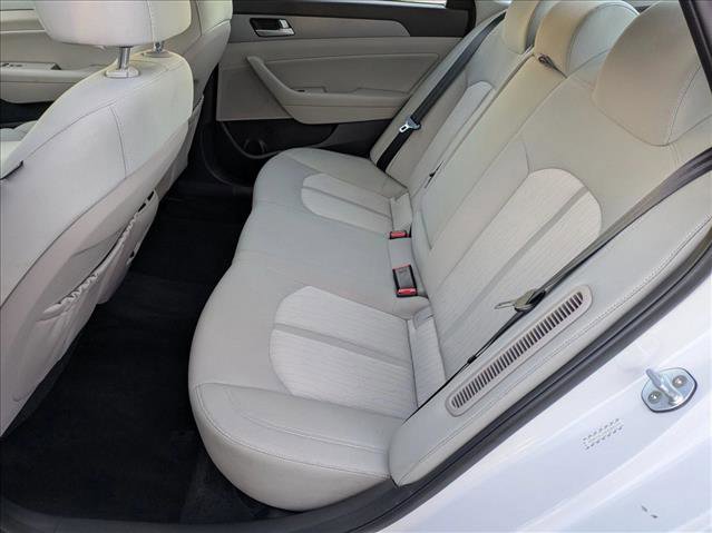 Used 2019 Hyundai Sonata Plug-In Hybrid image 17