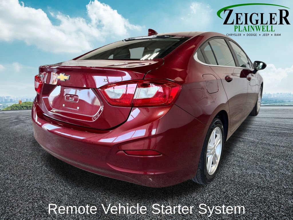 Used 2016 Chevrolet Cruze LT w/ Convenience Package FWD image 5