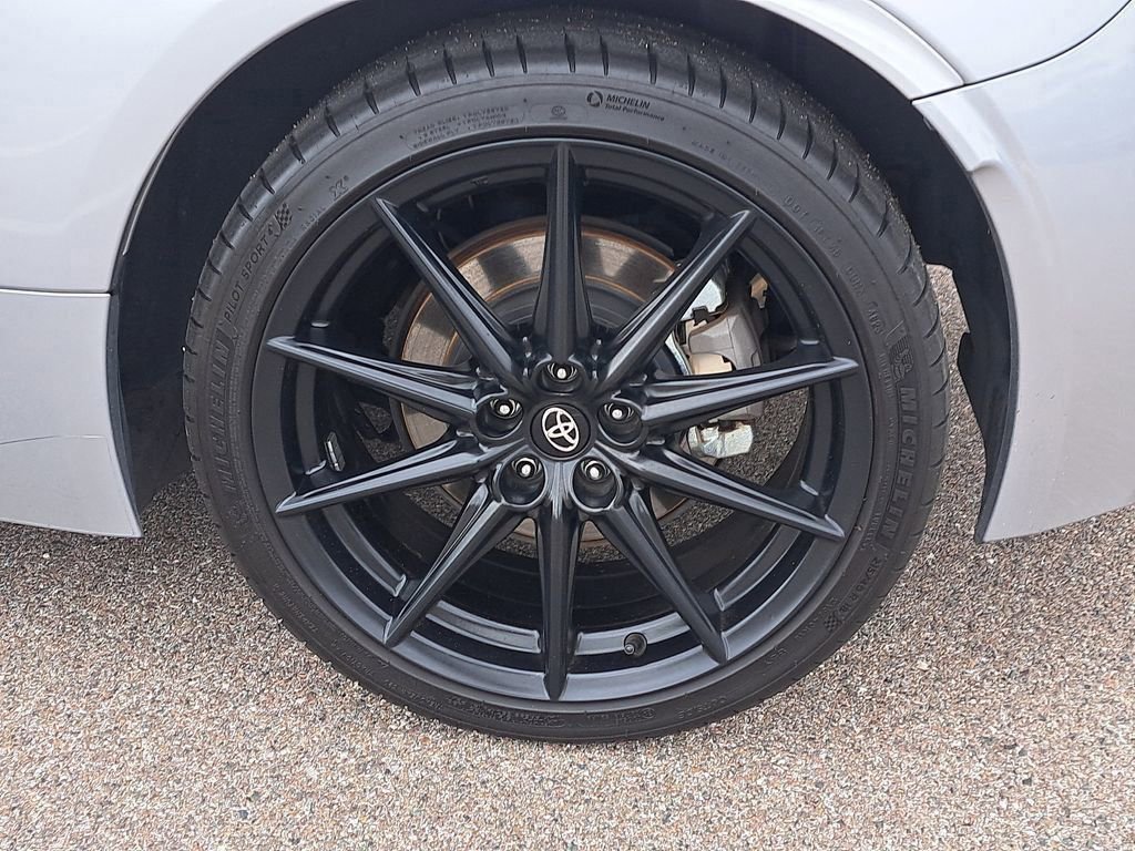 Certified 2024 Toyota GR86 Premium image 5