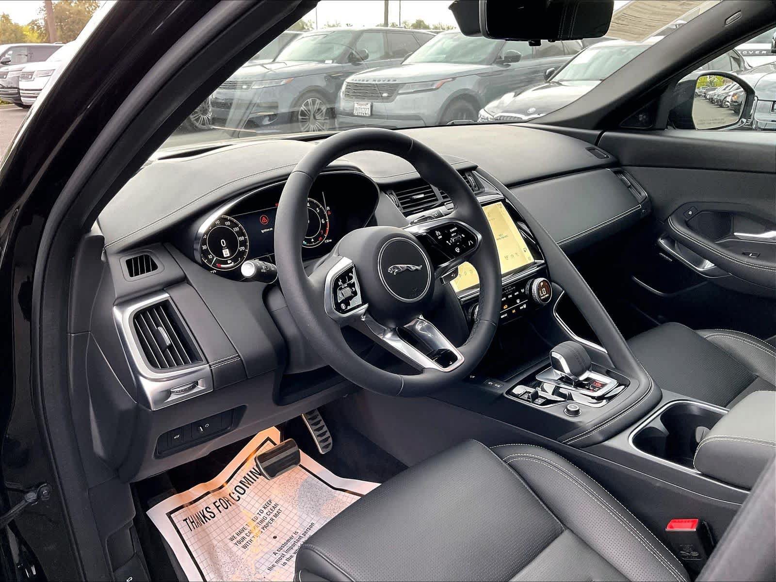 Used 2024 Jaguar E-PACE R-Dynamic SE AWD/4WD image 17