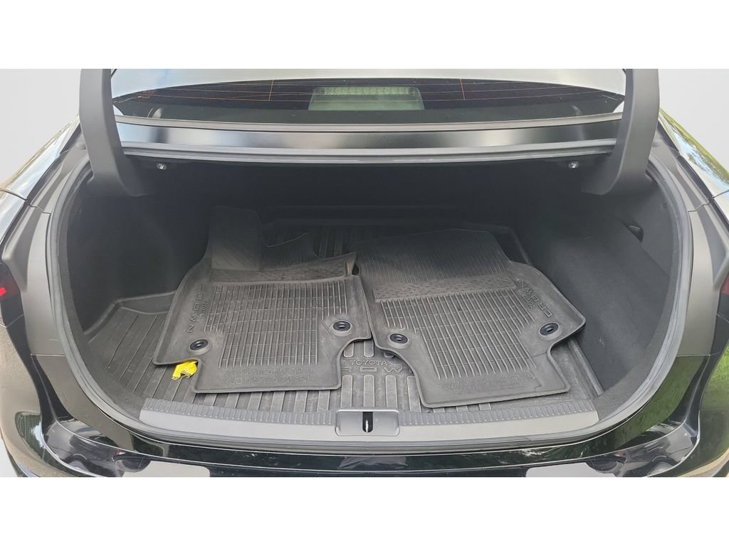 Certified 2023 Toyota Crown Platinum AWD/4WD image 9