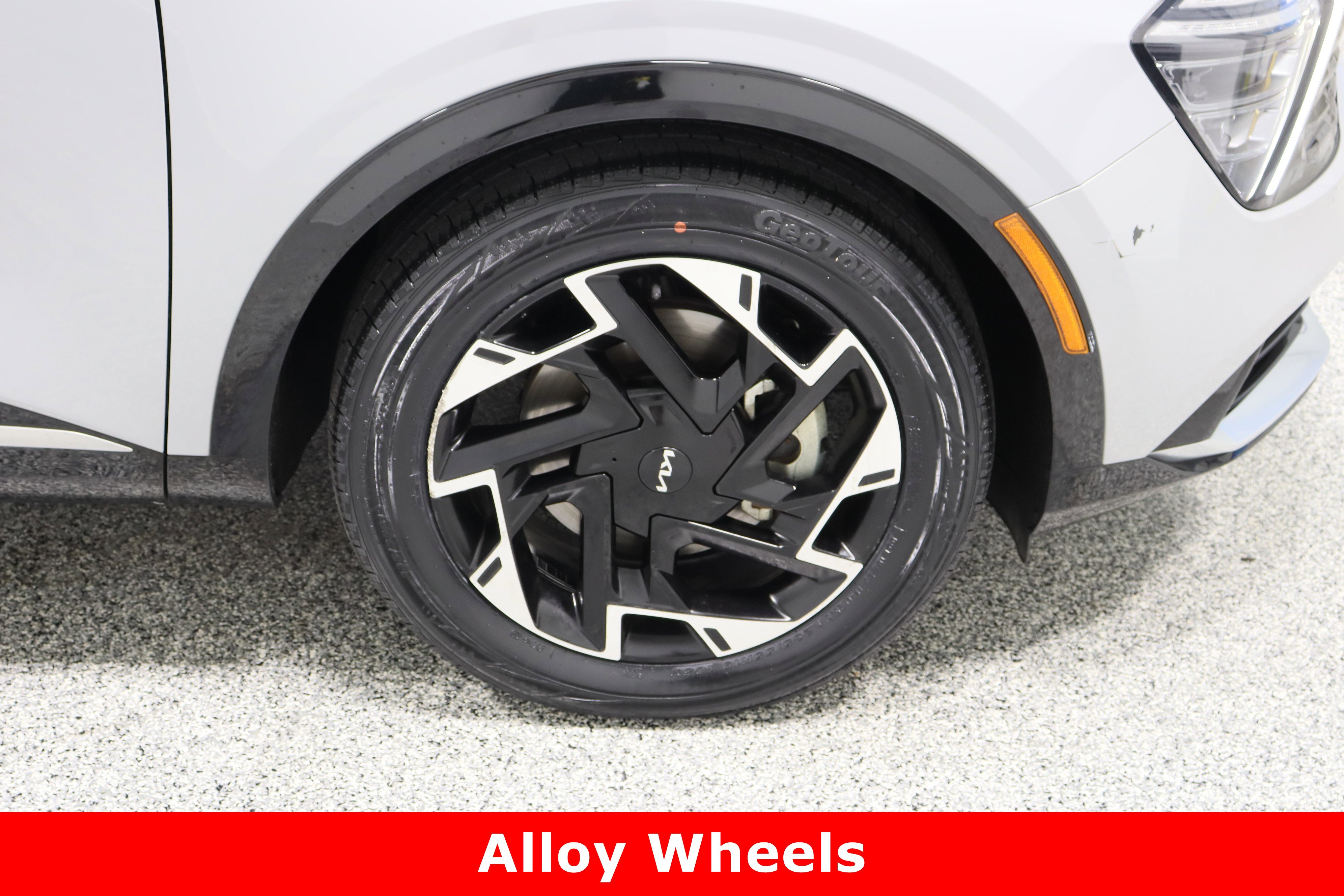 Used 2023 Kia Sportage SX image 5