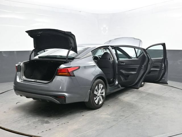 Used 2020 Nissan Altima 2.5 S FWD image 39
