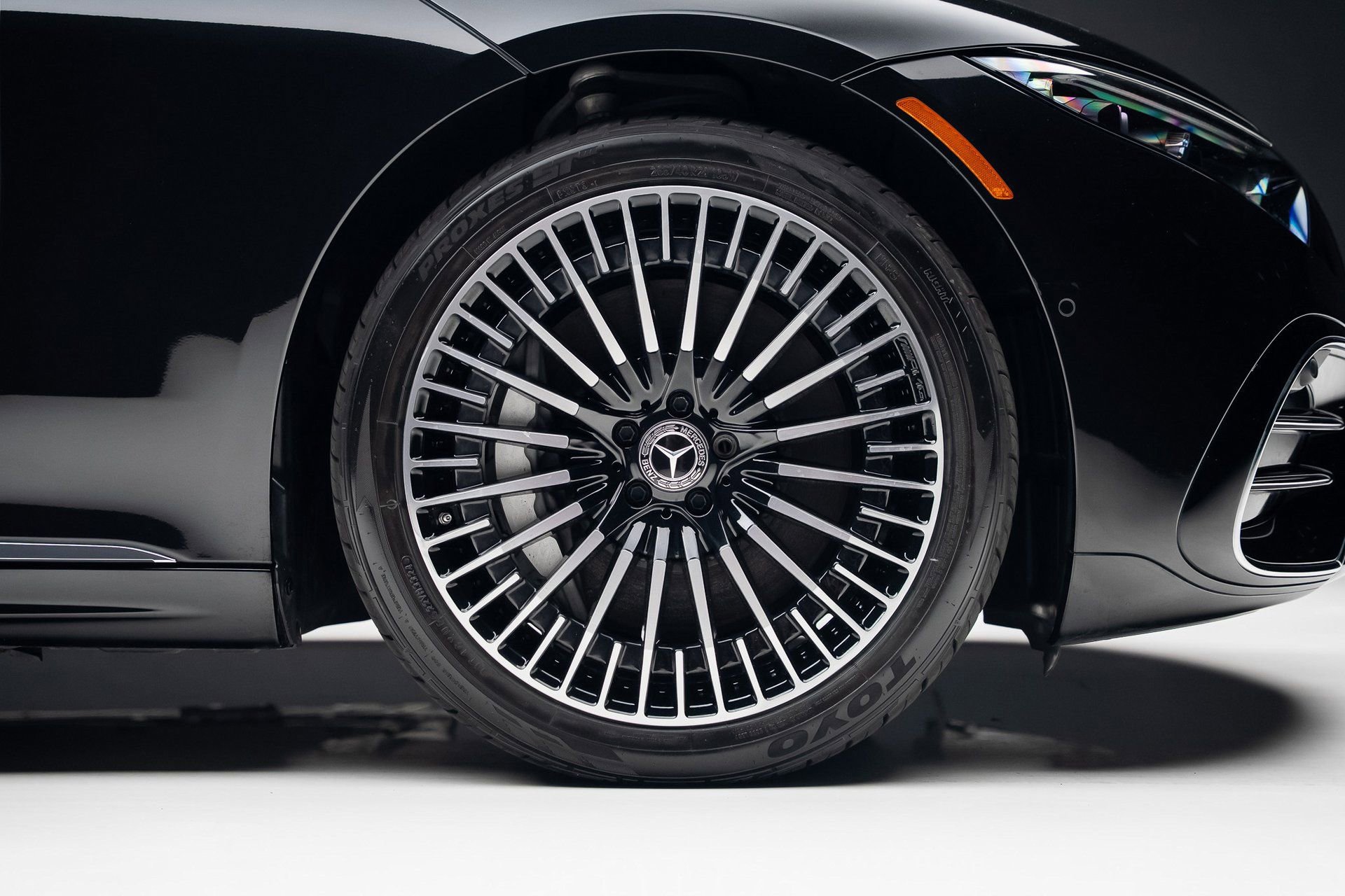 Used 2023 Mercedes-Benz EQS 450+ Sedan w/ AMG Line Exterior Package image 38