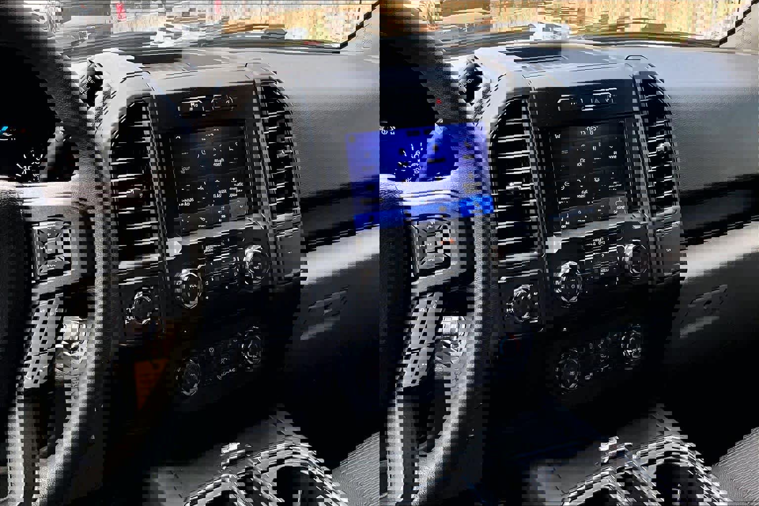 Used 2018 Ford F150 XL w/ Equipment Group 101A Mid AWD/4WD image 6