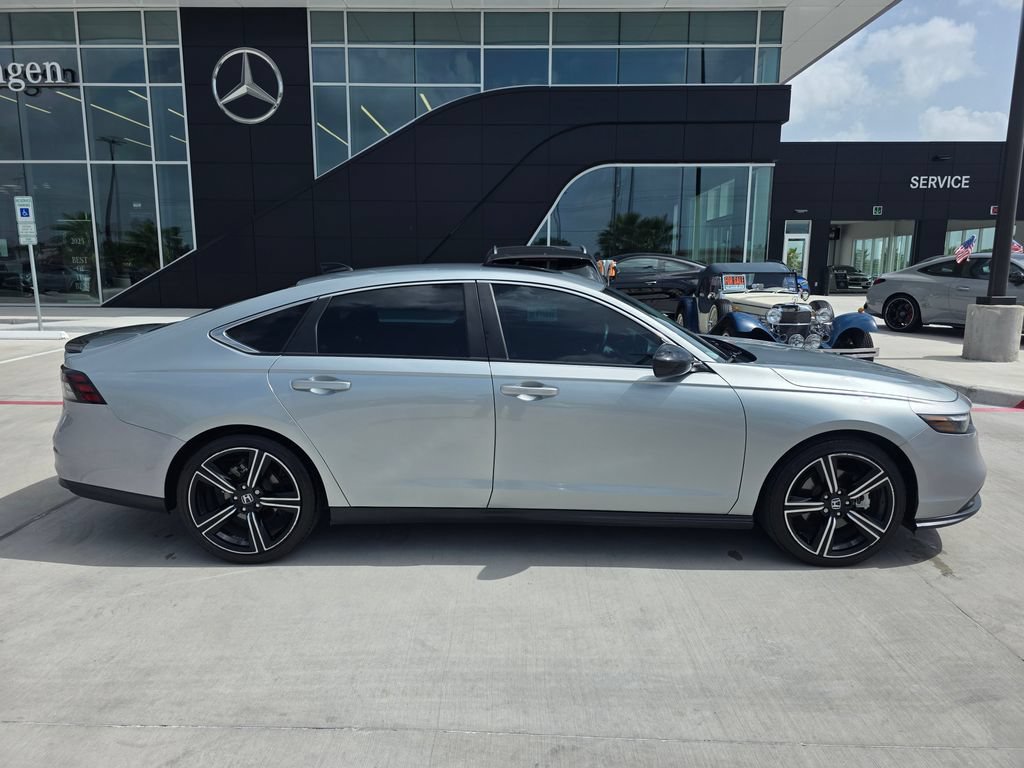 Used 2024 Honda Accord Sport image 8