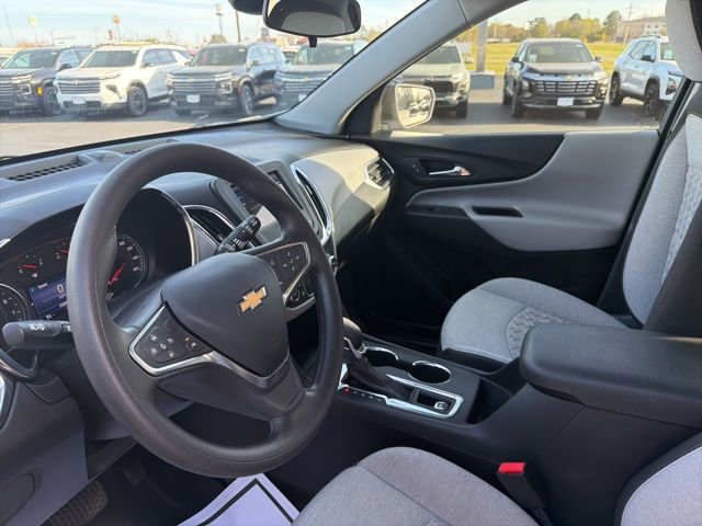 Used 2022 Chevrolet Equinox LS w/ LS Convenience Package image 6