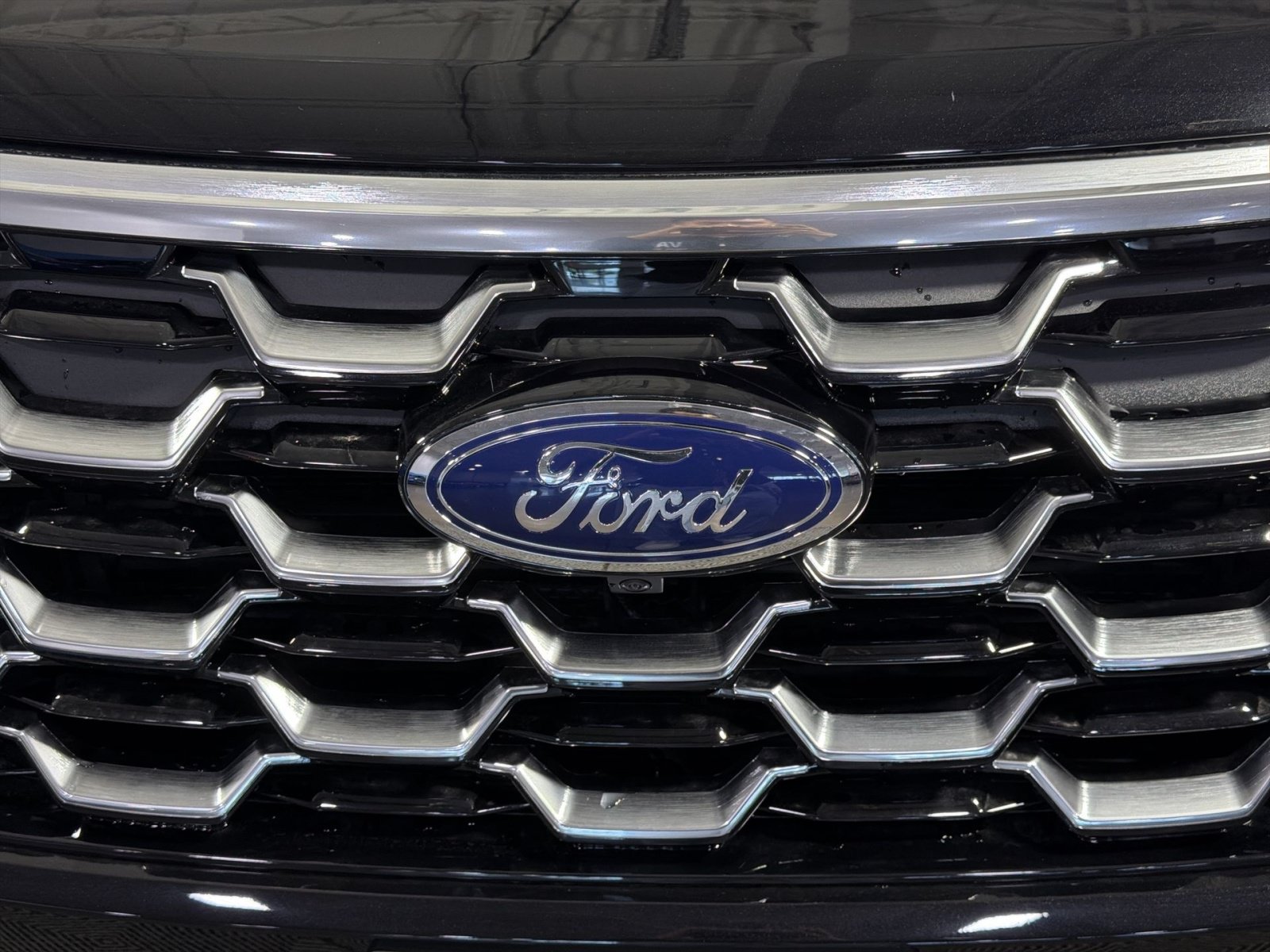 New 2026 Ford Explorer Platinum w/ LUX Leather Package AWD/4WD image 12