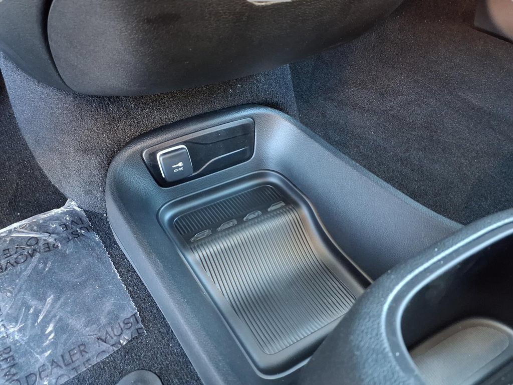 New 2026 Chrysler Pacifica Select FWD image 9