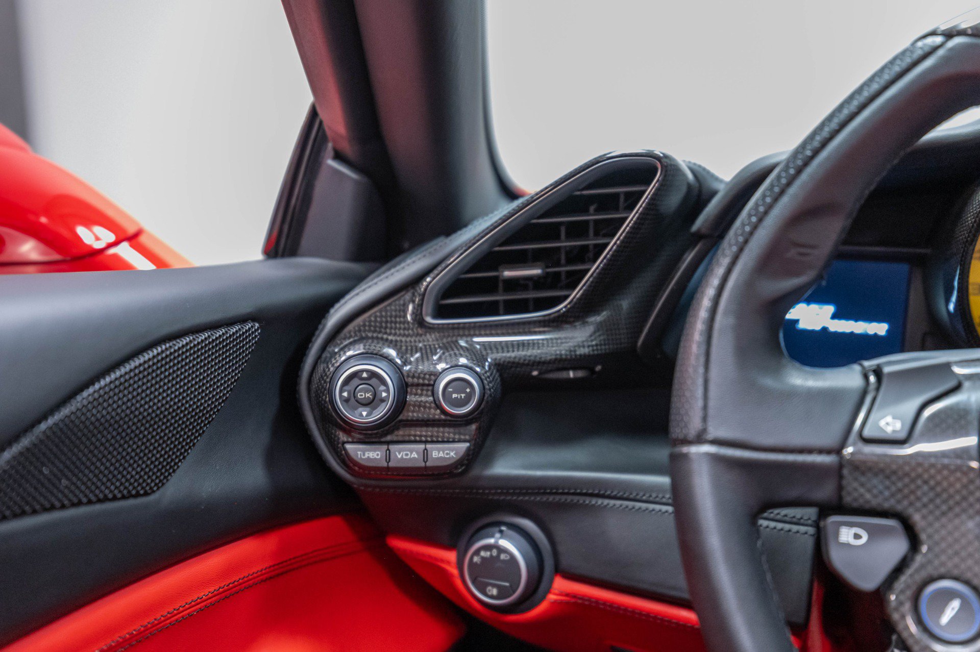 Used 2018 Ferrari 488 Spider RWD image 14