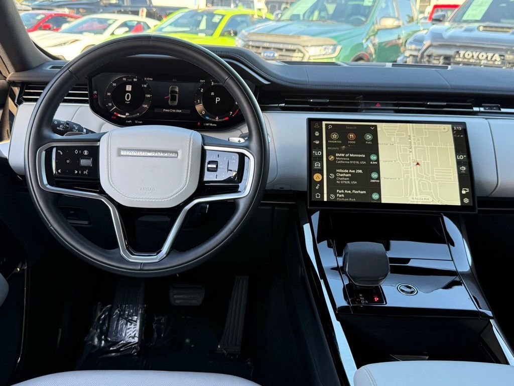 Used 2024 Land Rover Range Rover Sport SE image 40