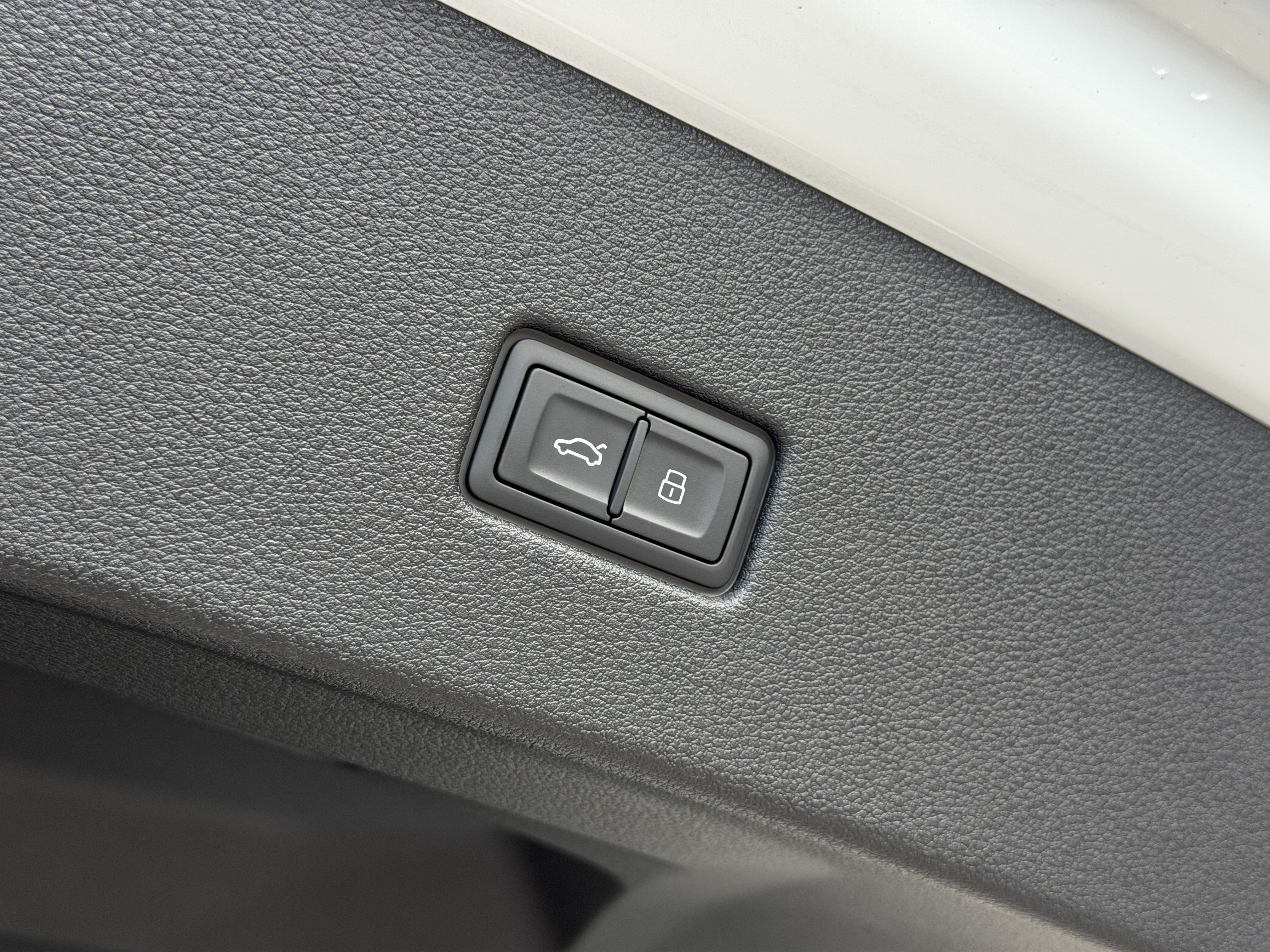 New 2027 Audi Q8 Prestige AWD/4WD image 12