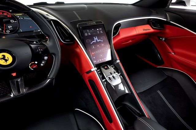 Certified 2025 Ferrari Roma Spider image 32