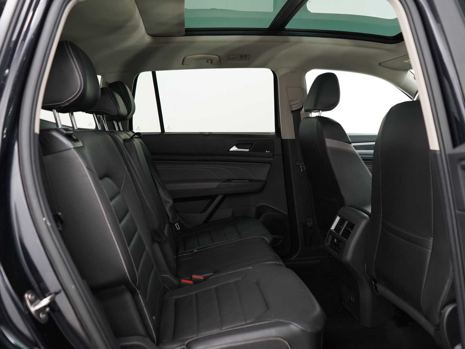 Used 2023 Volkswagen Atlas SEL Premium AWD/4WD image 12