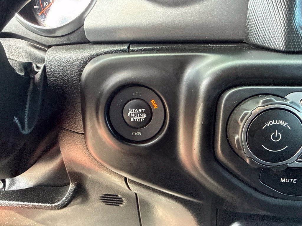 Certified 2022 Jeep Wrangler Unlimited Sport w/ Sun And Sound Package AWD/4WD image 15