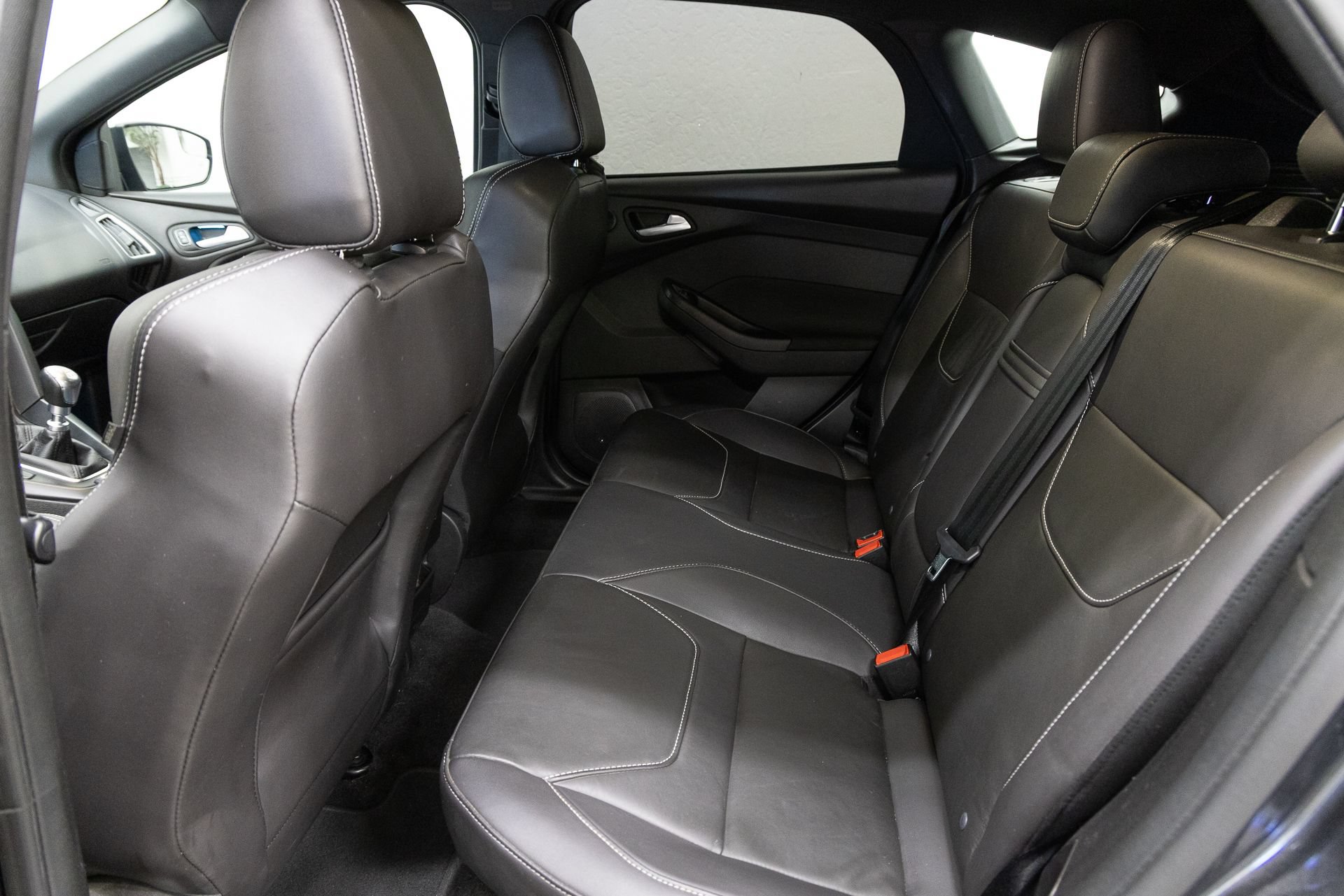 Used 2016 Ford Focus ST w/ Equipment Group 402A FWD image 8