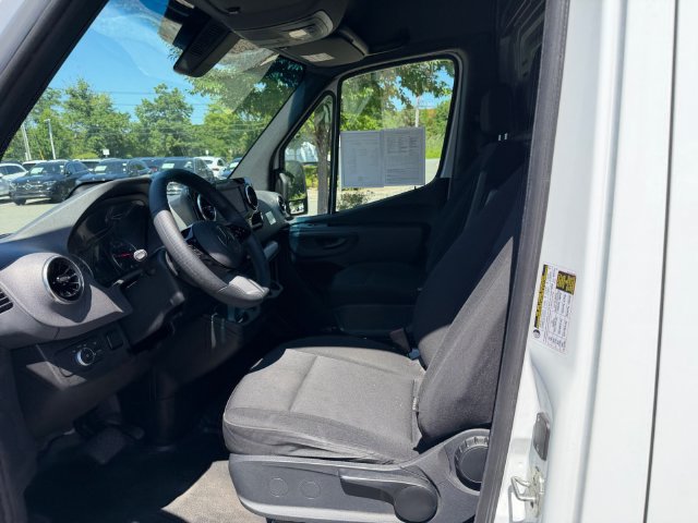 Used 2025 Mercedes-Benz Sprinter 3500 image 7