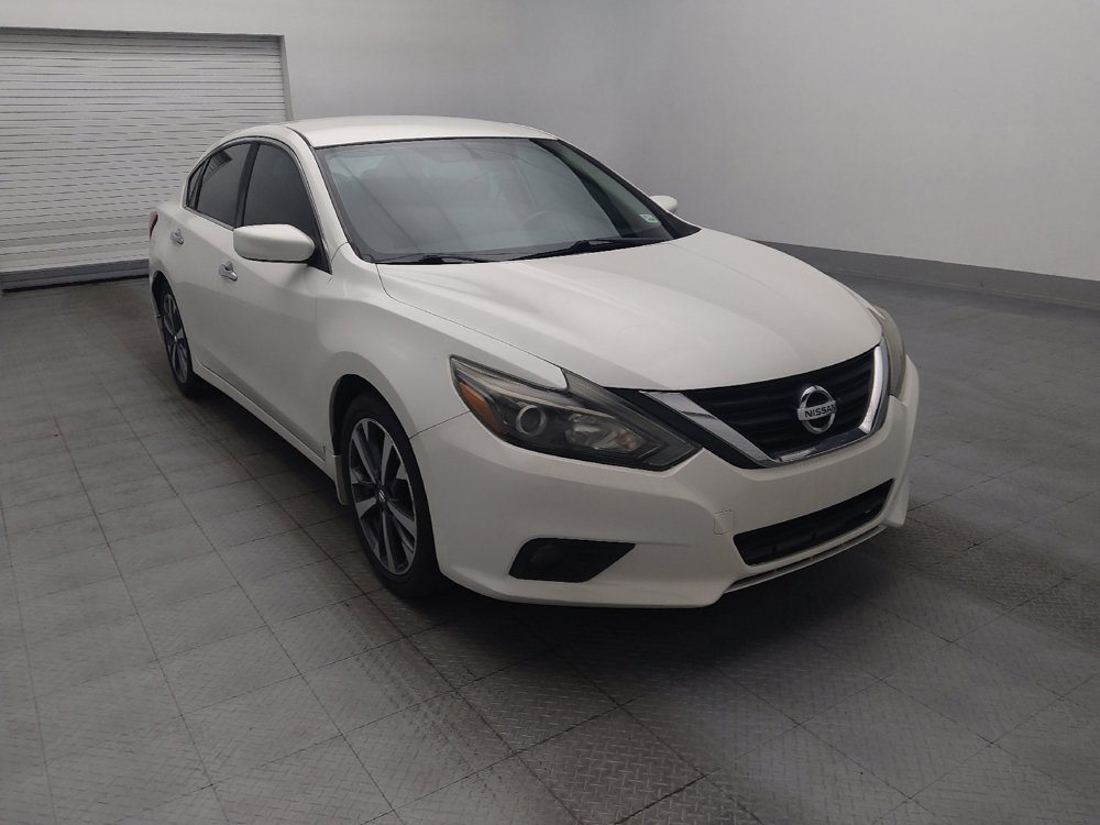 Used 2017 Nissan Altima 2.5 SR FWD image 13