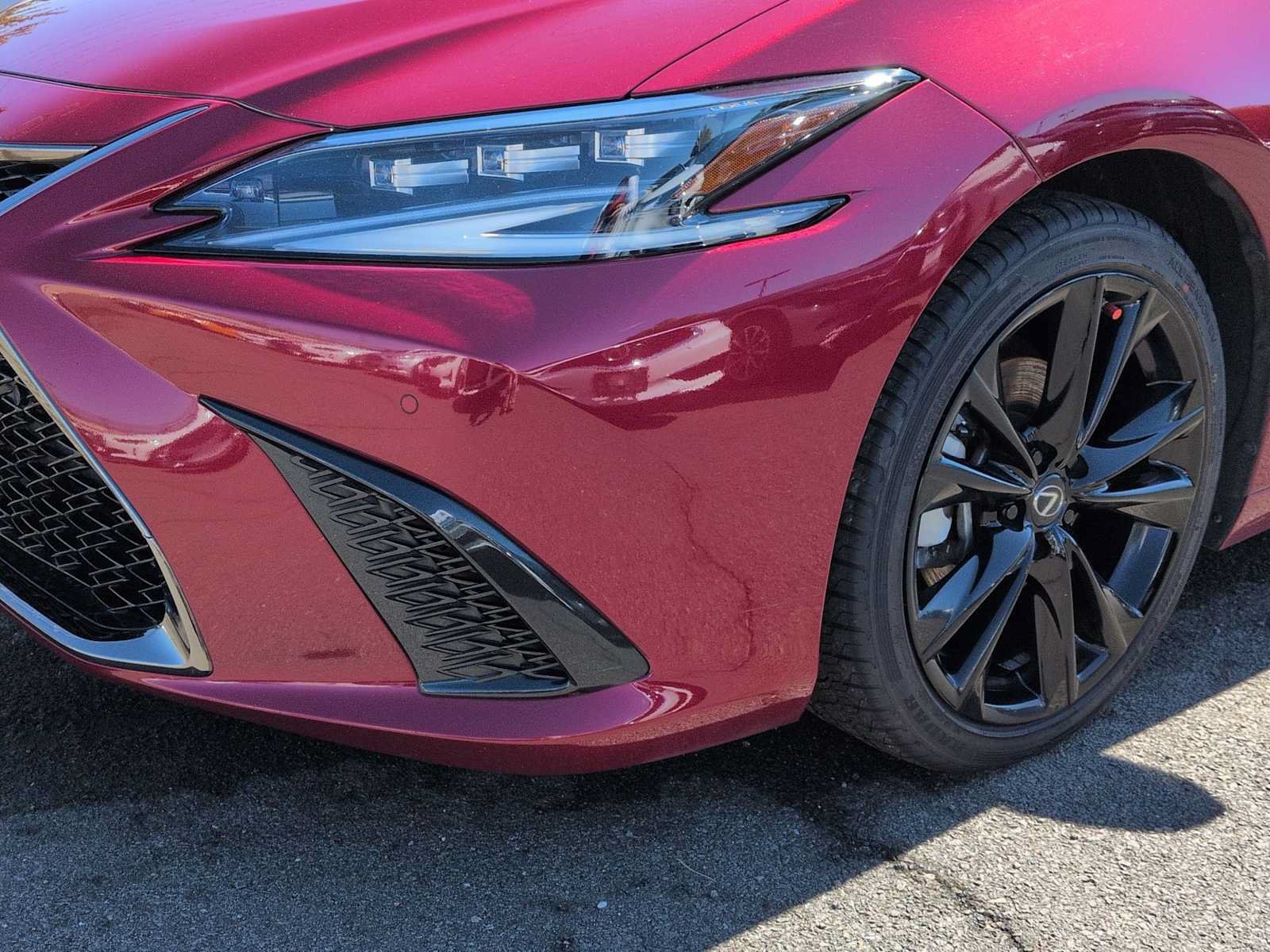Used 2022 Lexus ES 300h F Sport w/ Accessory Package FWD image 11