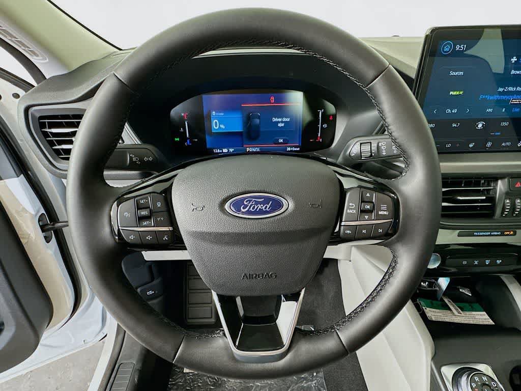 Used 2025 Ford Escape SE FWD image 15