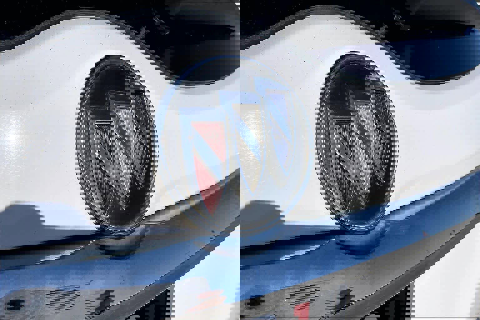 Used 2019 Buick Enclave Essence image 30