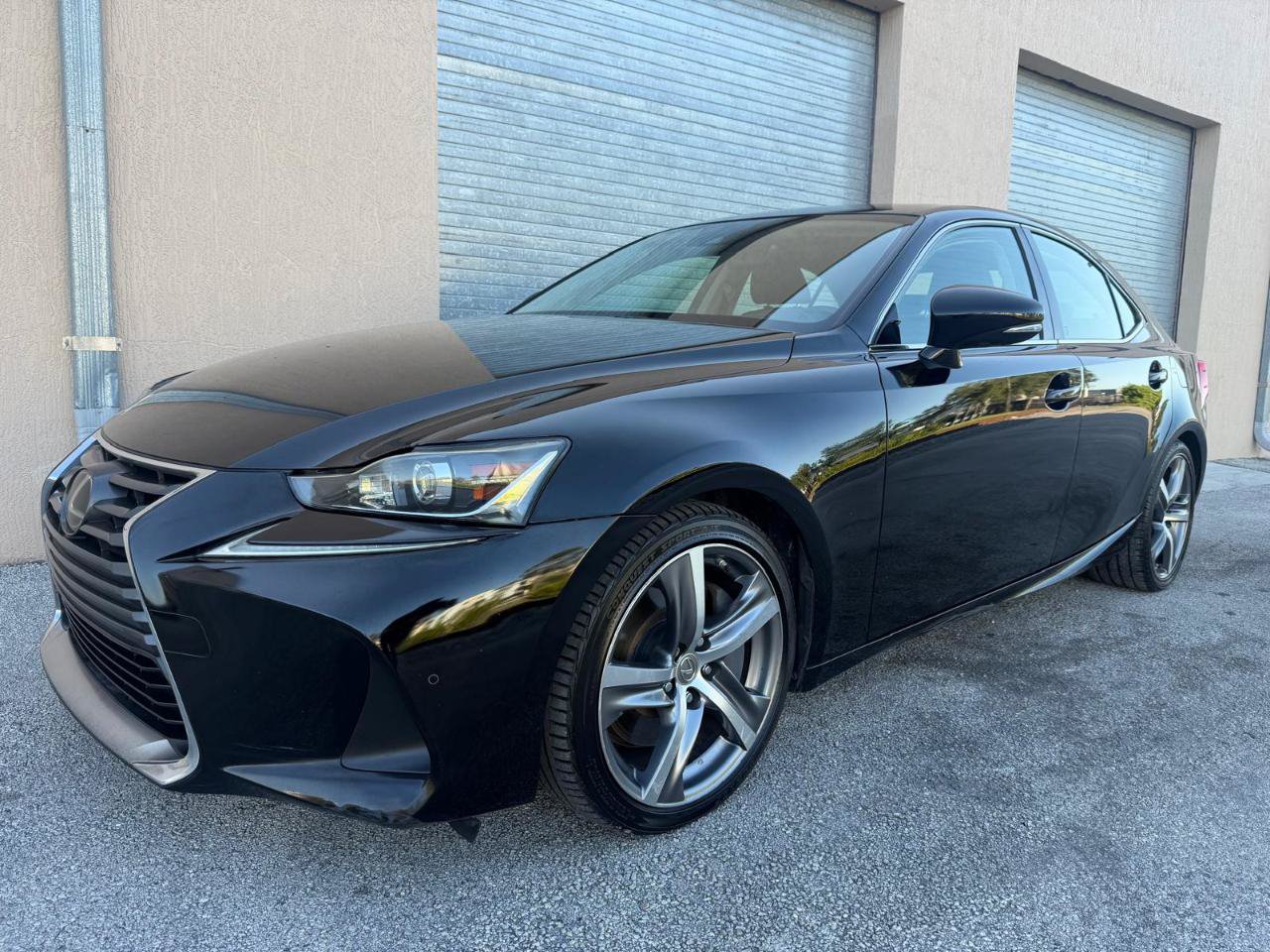 Used 2017 Lexus IS 200t w/ Premium Package RWD image 2