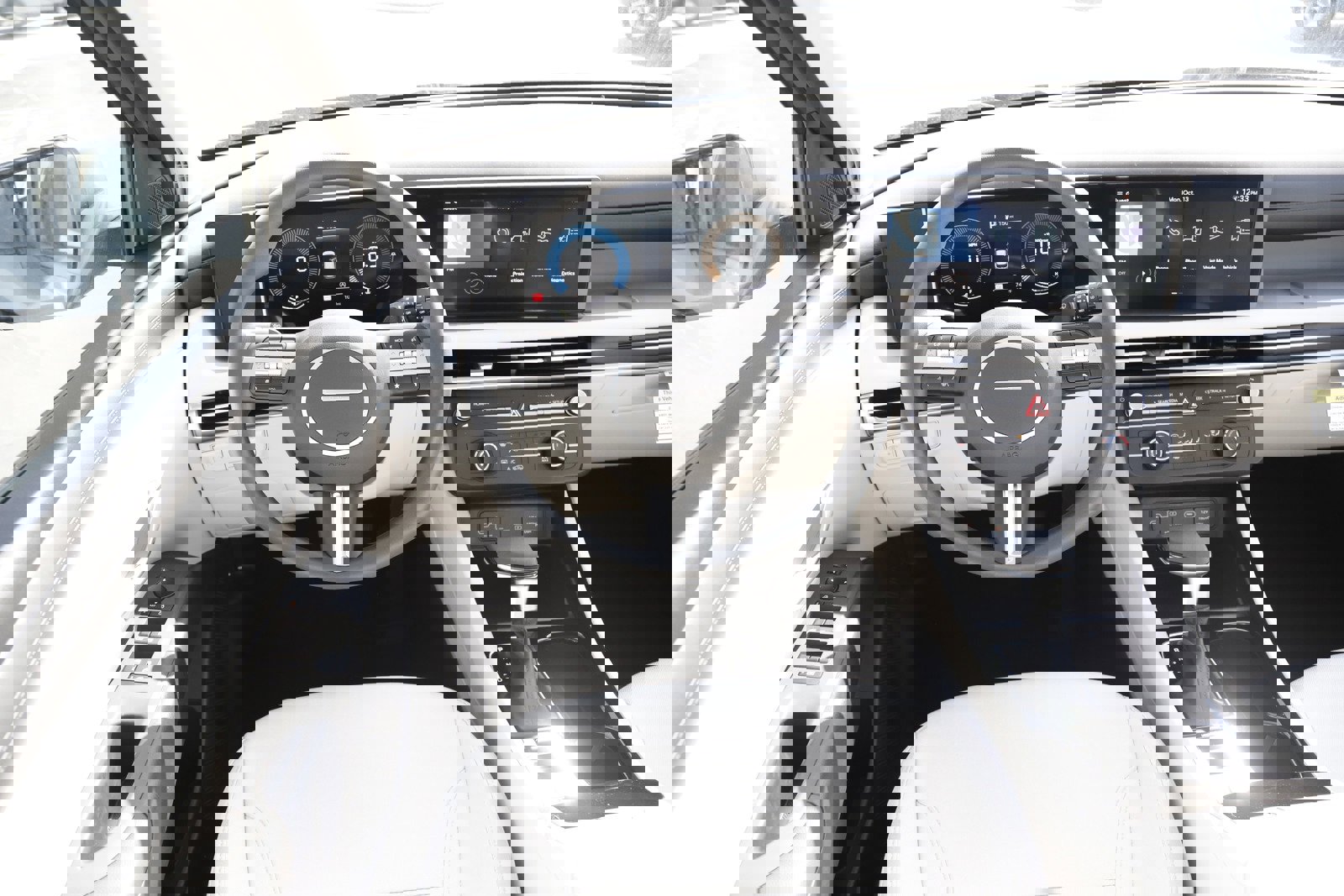 New 2026 Hyundai Tucson SE image 16