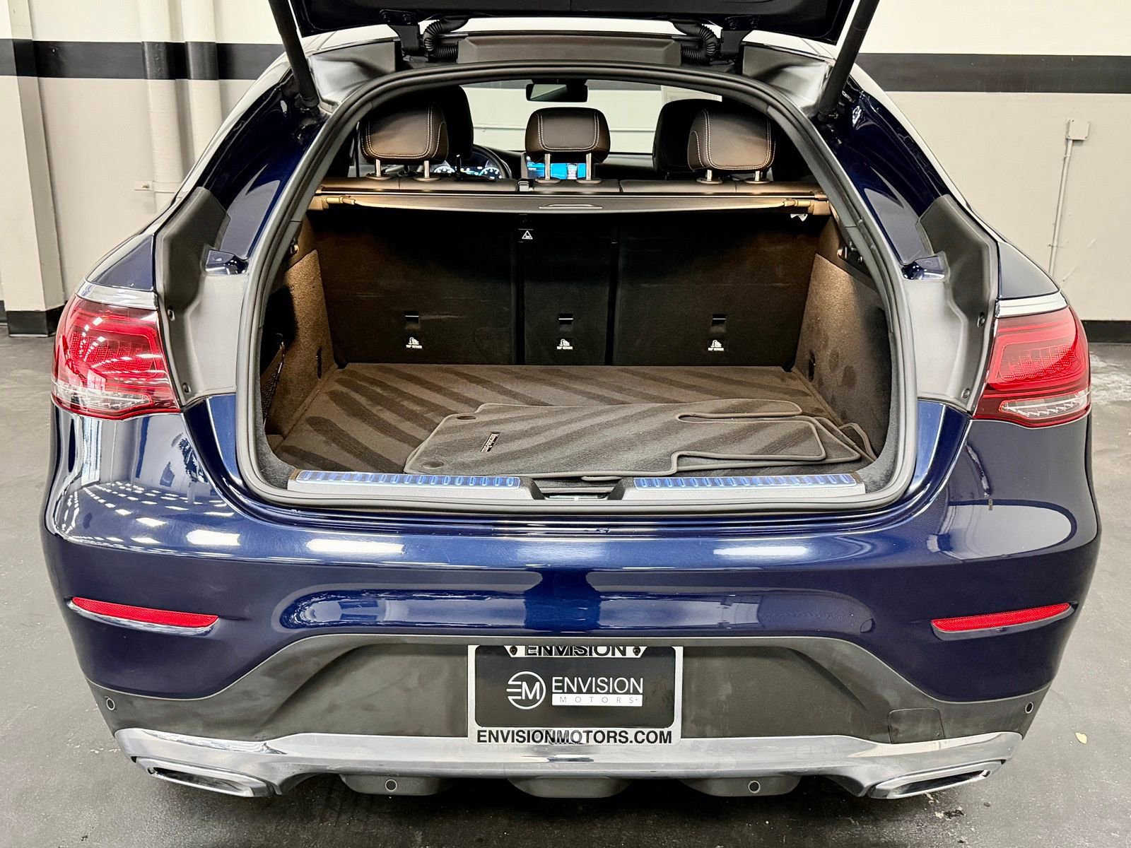 Used 2022 Mercedes-Benz GLC 300 4MATIC Coupe image 15