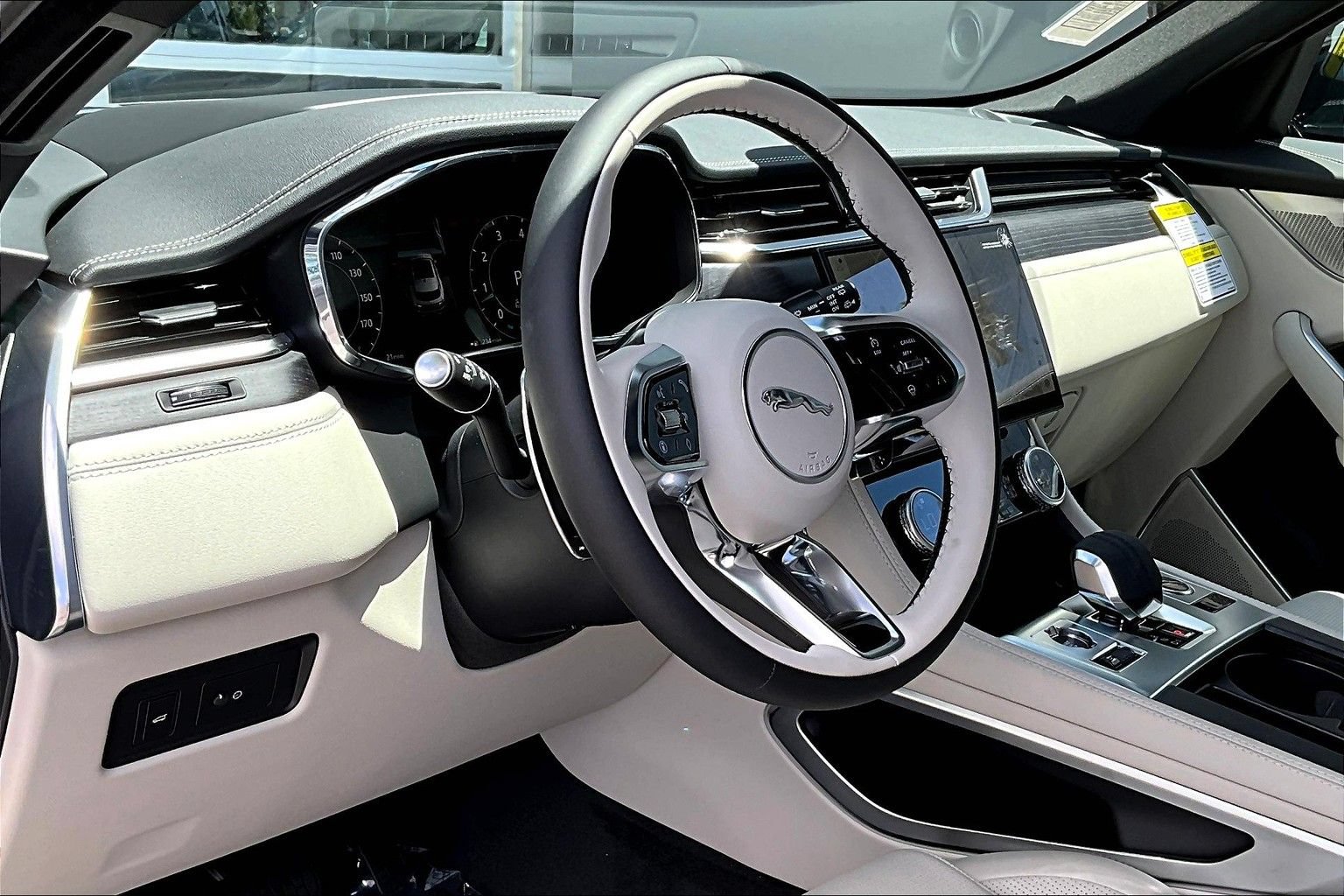 New 2026 Jaguar F-PACE R-Dynamic S AWD/4WD image 6