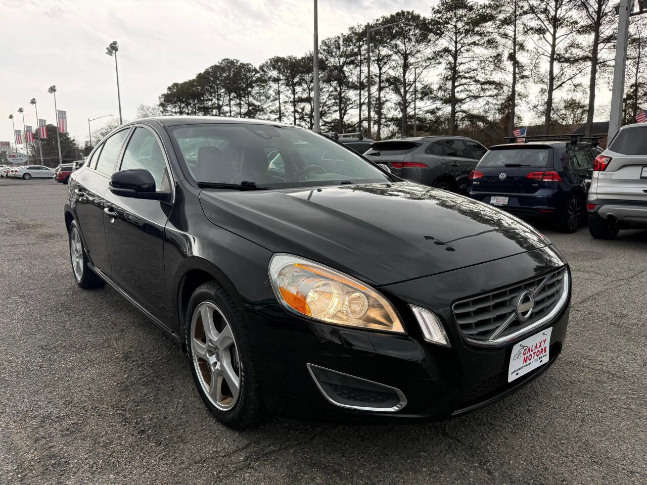 Used 2013 Volvo S60 T5 FWD image 2