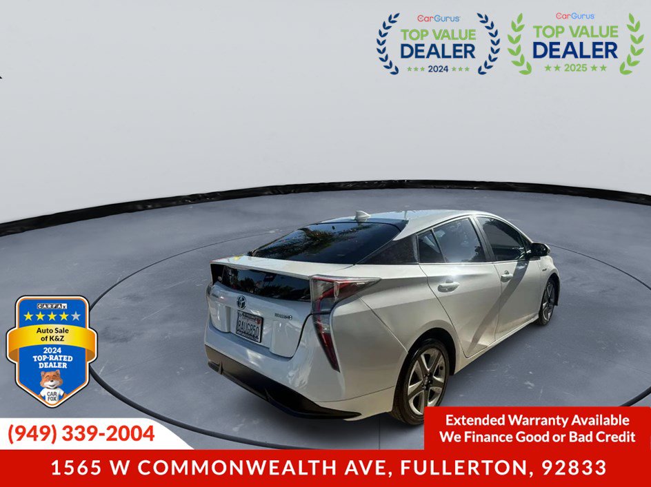 Used 2017 Toyota Prius Four Touring FWD image 4