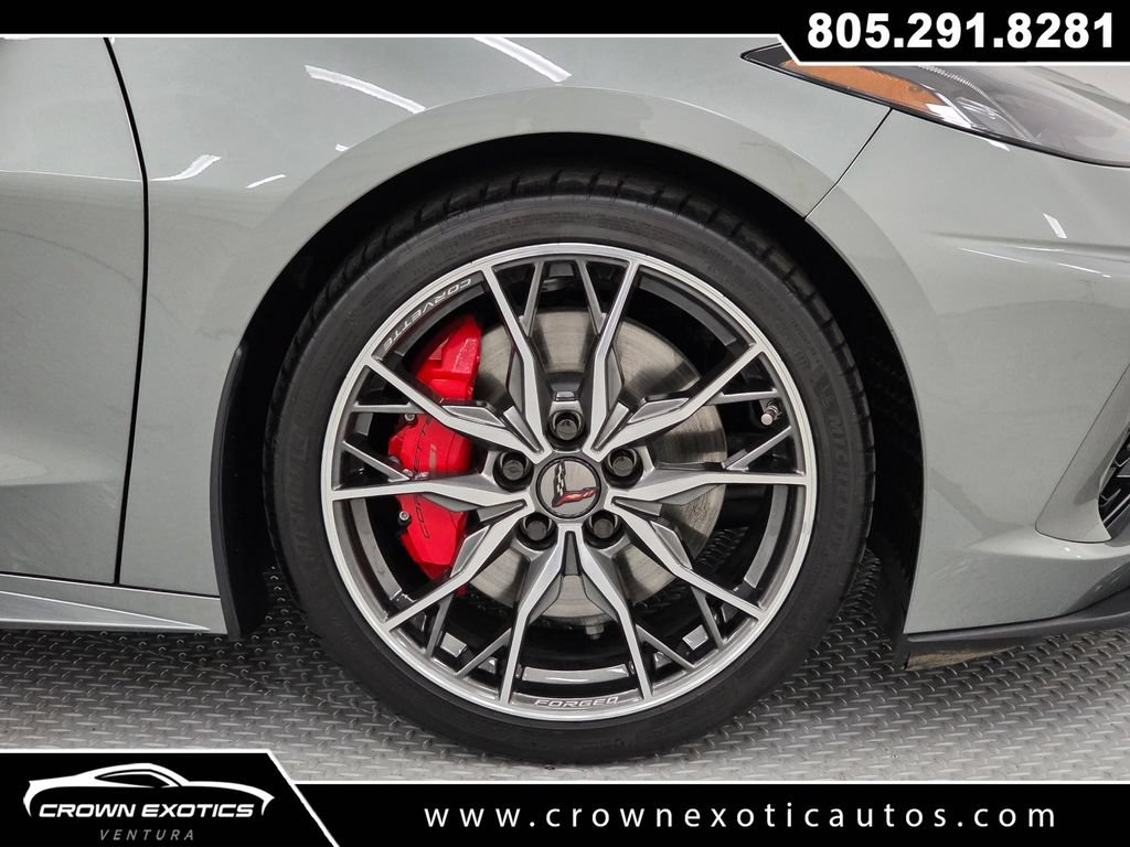 Used 2023 Chevrolet Corvette Stingray Premium Conv w/ Z51 Performance Package RWD image 9