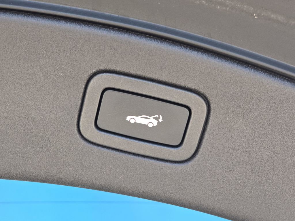 Used 2016 Jaguar F-TYPE Coupe RWD image 14
