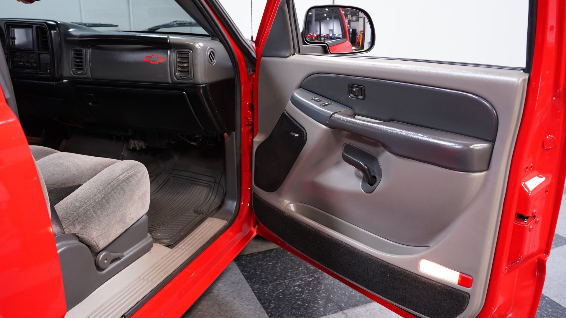 Used 1999 Chevrolet Silverado 1500 LS w/ Firm Ride Suspension Pkg image 38