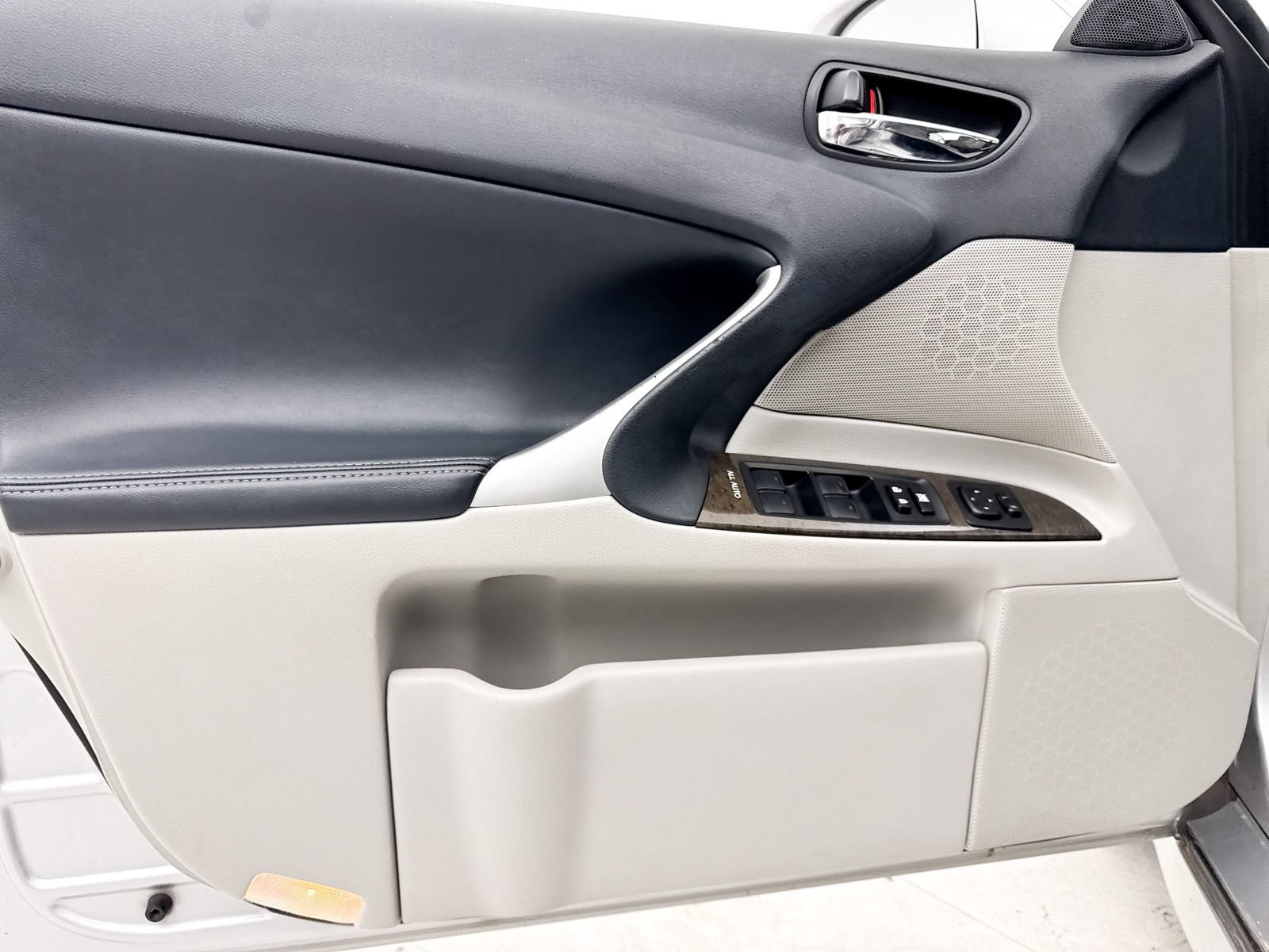 Used 2012 Lexus IS 250 w/ Premium Pkg Value Edition RWD image 19