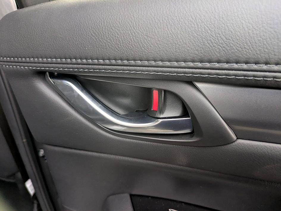 Certified 2025 MAZDA CX-5 AWD 2.5 S w/ Select Package image 30