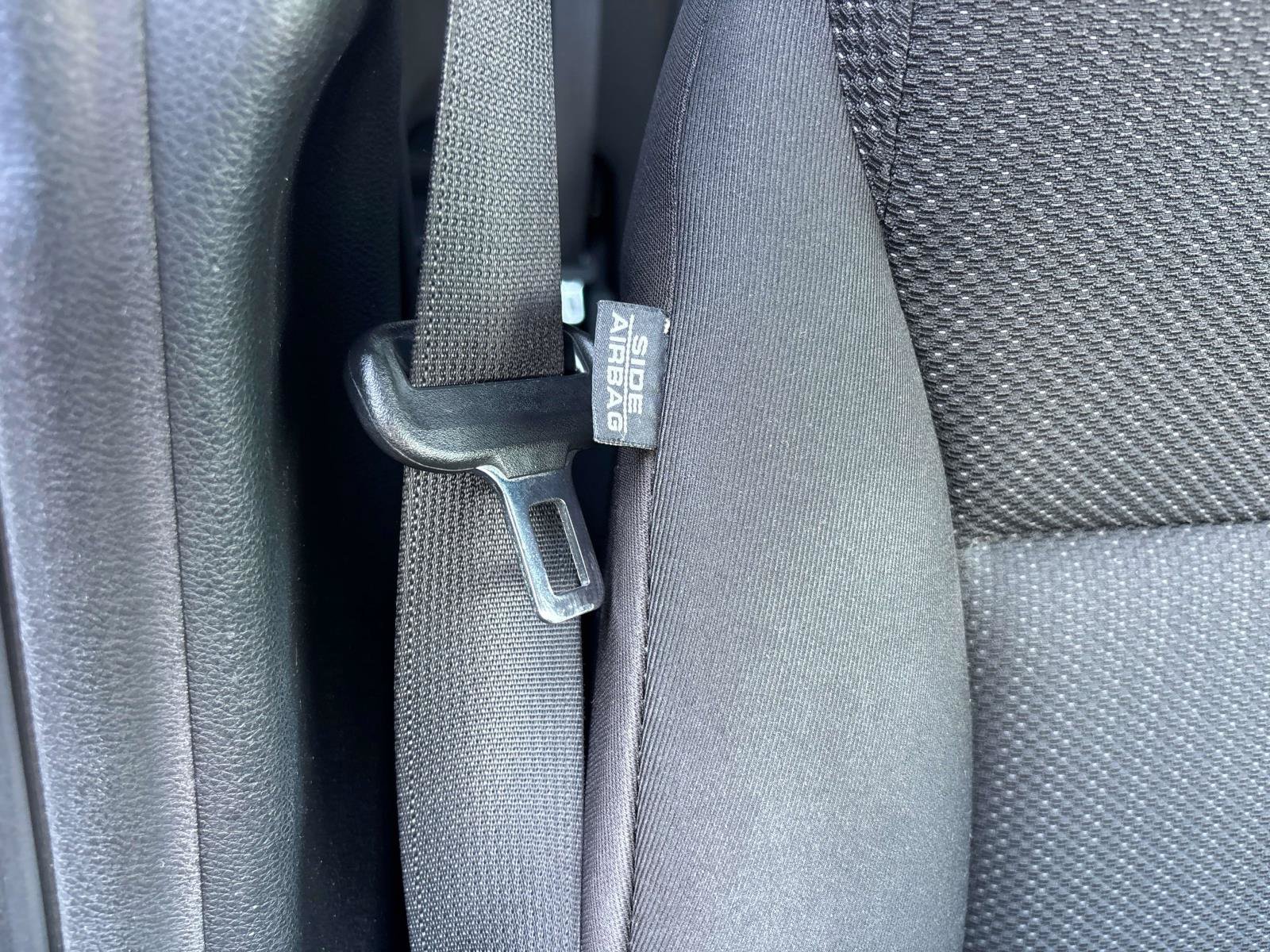 Used 2018 Honda HR-V EX image 16