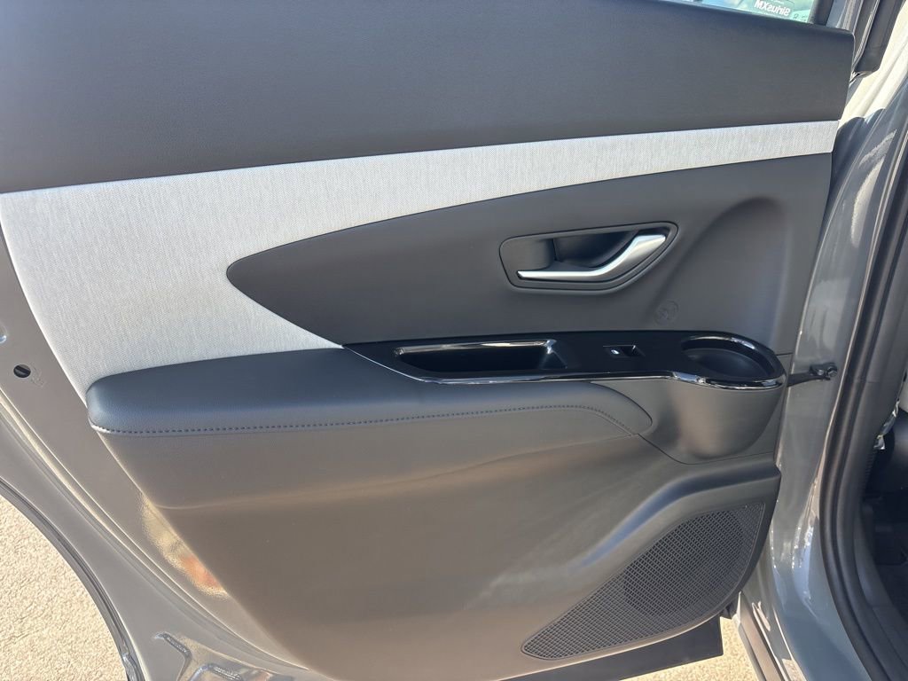 Certified 2025 Hyundai Santa Cruz SEL image 13