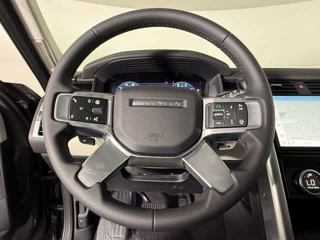 New 2026 Land Rover Discovery S AWD/4WD image 32