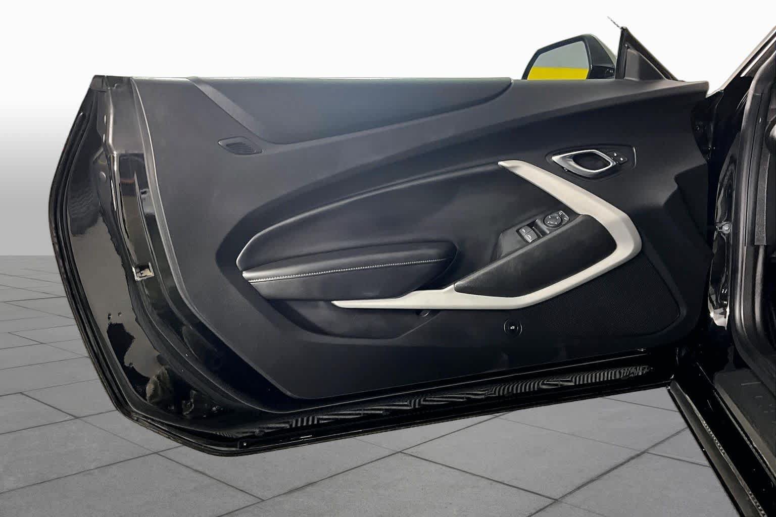Used 2019 Chevrolet Camaro LT RWD image 19