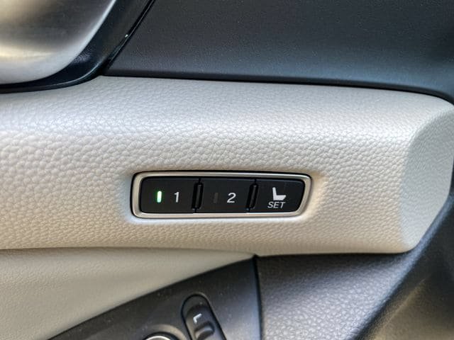Used 2018 Honda Accord Touring image 22